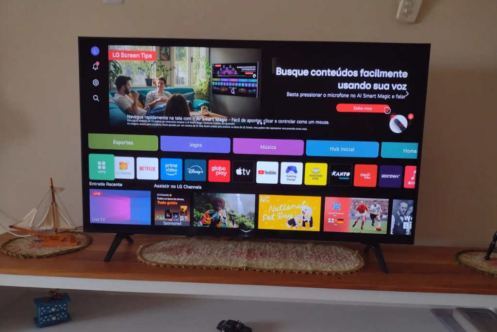 LG UHD 50AU801